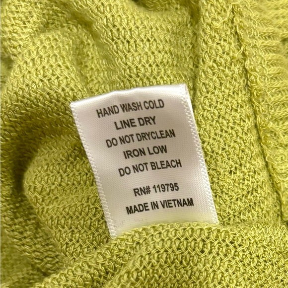 Tie Front Top - Picture 2 of 3